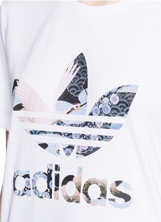 ADIDAS - 日本风印花品牌标志T恤 | 白色 上装