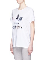 ADIDAS - 日本风印花品牌标志T恤 | 白色 上装