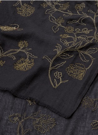 细节 - 点击放大 - JANAVI - Enchanted Forest金银丝线花卉昆虫刺绣羊绒围巾