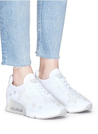 模特儿示范图 - 点击放大 - ASH - Lucky Star五角星贴花针织运动鞋