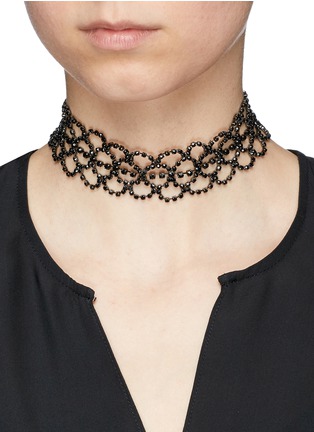 模特儿示范图 - 点击放大 - KENNETH JAY LANE - Glass crystal lace choker necklace