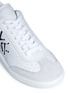 细节 - 点击放大 - ISABEL MARANT - Bryce涂鸦品牌名称拼皮运动鞋