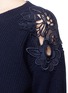 细节 - 点击放大 - CHLOÉ - 镂空花卉蕾丝拼接收腰针织衫