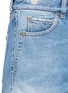 细节 - 点击放大 - SAINT LAURENT - 品牌名称刺绣磨破水洗牛仔短裤