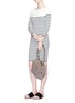 模特示范图 - 点击放大 - T BY ALEXANDER WANG - 条纹罗纹针织连衣裙