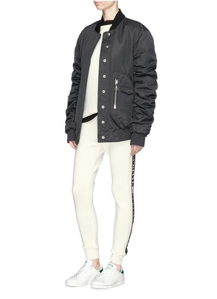 模特儿示范图 - 点击放大 - MONCLER - 品牌名称提花初剪羊毛针织衫