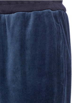 细节 - 点击放大 - 3.1 PHILLIP LIM - 双层设计天鹅绒休闲短裤