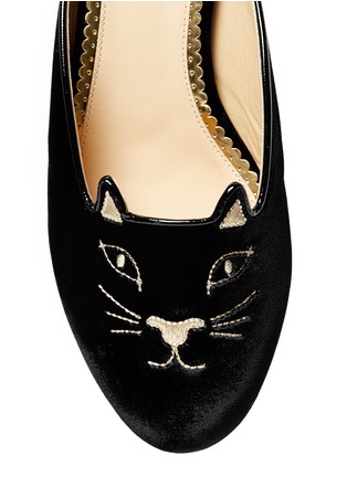 细节 - 点击放大 - CHARLOTTE OLYMPIA - Kitty猫脸刺绣天鹅绒拖鞋