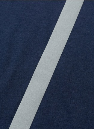 细节 - 点击放大 - BLACKBARRETT - 反光条纹胶印棉混莫代尔T恤