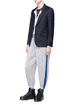 模特儿示范图 - 点击放大 - 3.1 PHILLIP LIM - 拼色侧条纹混棉运动裤
