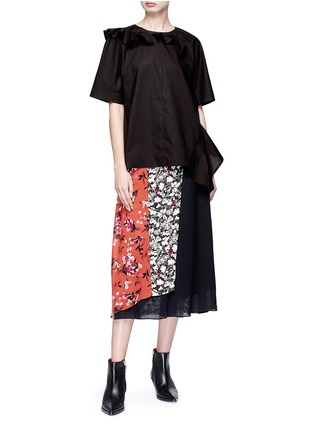 模特示范图 - 点击放大 - ACNE STUDIOS - Hayett拼接设计花卉半身裙
