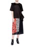 模特示范图 - 点击放大 - ACNE STUDIOS - Hayett拼接设计花卉半身裙