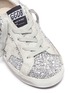 细节 - 点击放大 - GOLDEN GOOSE - Superstar幼儿款闪粉小牛皮运动鞋