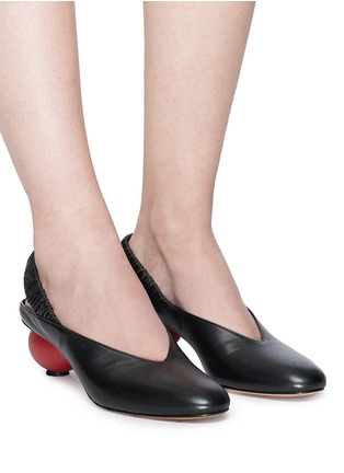 模特儿示范图 - 点击放大 - GRAY MATTERS - MILDRED Egg拼色鸡蛋鞋跟奶奶鞋