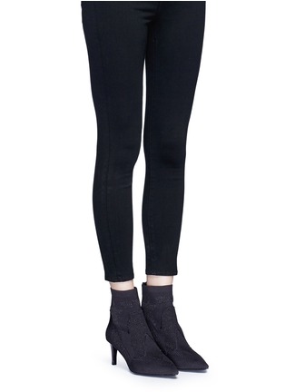 模特示范图 - 点击放大 - ASH - DREAMER亮线针织高跟过踝靴