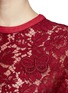 细节 - 点击放大 - VALENTINO GARAVANI - 蝴蝶刺绣花卉蕾丝上衣