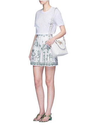 模特示范图 - 点击放大 - DOLCE & GABBANA - 花园印花棉质短裤