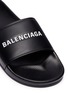 细节 - 点击放大 - BALENCIAGA - Piscine品牌名称小羊皮平底拖鞋