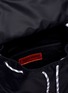 细节 - 点击放大 - HERON PRESTON - 绒面真皮拼接品牌名称搭扣带双肩包