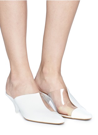 模特儿示范图 - 点击放大 - NEOUS - Psycho透明PVC拼接绒面真皮穆勒鞋