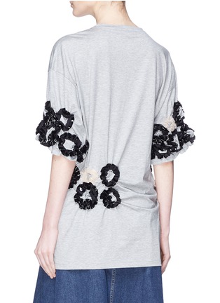 背面 - 点击放大 - Minki - 拼色立体花卉装饰纯棉T恤