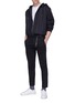 模特儿示范图 - 点击放大 - LANVIN - 反光条纹品牌名称纯棉T恤