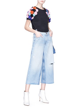 模特儿示范图 - 点击放大 - Minki - 花卉装饰纯棉T恤
