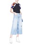 模特儿示范图 - 点击放大 - Minki - 花卉装饰纯棉T恤