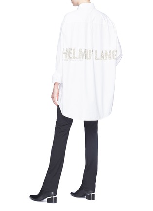 模特示范图 - 点击放大 - HELMUT LANG - 闪亮品牌名称oversize衬衫裙