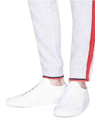模特儿示范图 - 点击放大 - COMMON PROJECTS - Original Achilles真皮运动鞋