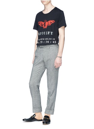 模特儿示范图 - 点击放大 - GUCCI - GUCCIFY蝙蝠印花纯棉T恤
