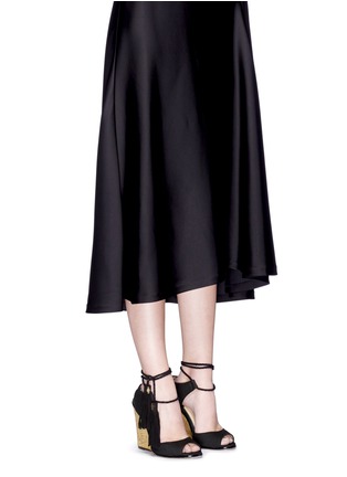 模特示范图 - 点击放大 - PAUL ANDREW - 针织纹理鱼嘴坡跟凉鞋