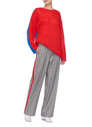 模特儿示范图 - 点击放大 - CALVIN KLEIN 205W39NYC - 拼色设计羊驼毛混马海毛针织衫