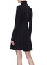 背面 - 点击放大 - CALVIN KLEIN 205W39NYC - 品牌名称车缝线点缀高领连衣裙