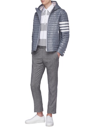 模特儿示范图 - 点击放大 - THOM BROWNE - 拼色条纹针织polo衫