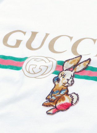  - GUCCI - Bunny appliqué logo print T-shirt
