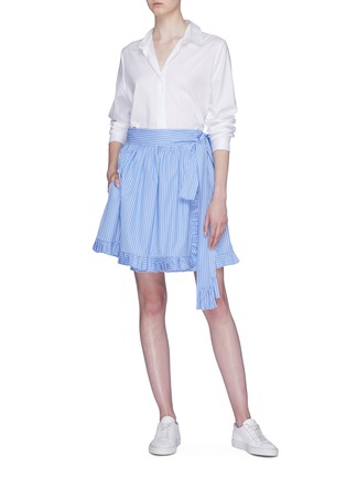 模特儿示范图 - 点击放大 - STELLA MCCARTNEY - 荷叶边拼色条纹仿包裹式系带半身裙