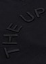  - THE UPSIDE - Redford品牌名称刺绣水洗鱼鳞布卫衣