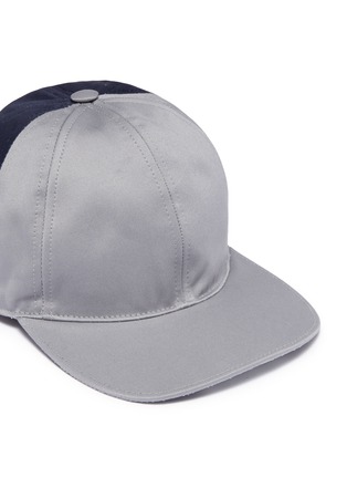 细节 - 点击放大 - THOM BROWNE - 拼色设计棒球帽