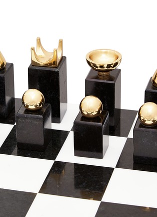 细节 –点击放大 - L'OBJET - 镀金黄铜大理石国际象棋套装