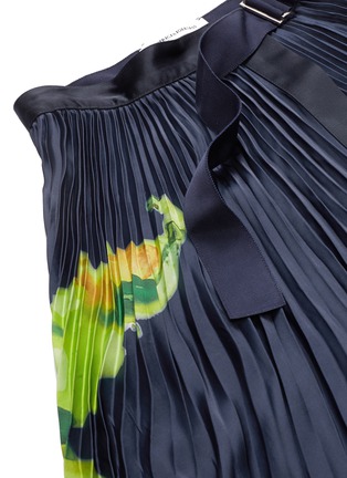 细节 - 点击放大 - Patricia Iglesias - 植物印花仿包裹式百褶半身裙