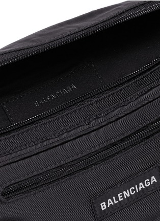 细节 - 点击放大 - BALENCIAGA - Explorer品牌名称帆布腰包