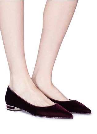 模特儿示范图 - 点击放大 - RENÉ CAOVILLA - 仿水晶边饰天鹅绒平底鞋
