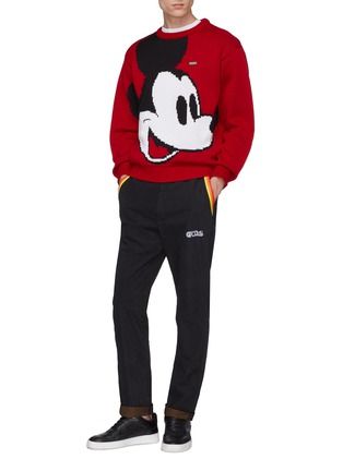 模特儿示范图 - 点击放大 - GCDS - x Disney米老鼠及品牌名称混羊毛针织衫