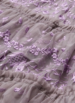 细节 - 点击放大 - NEEDLE & THREAD - Primrose花卉刺绣天鹅绒系带挖肩蛋糕裙