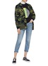 模特儿示范图 - 点击放大 - PROENZA SCHOULER - PSWL拼色品牌名称纯棉卫衣