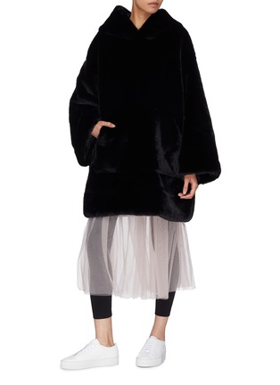 模特示范图 - 点击放大 - XIAO LI - 透视网纱半身裙
