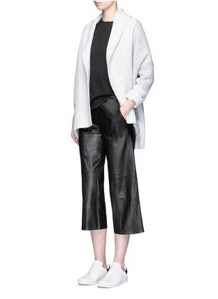 模特儿示范图 - 点击放大 - VINCE - 皮马棉竹节布T恤