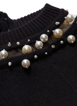 人造珍珠镂空衣领羊毛混丝针织衫展示图