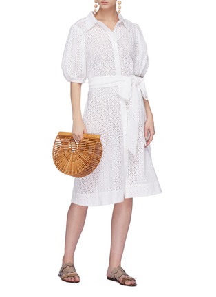 模特儿示范图 - 点击放大 - LISA MARIE FERNANDEZ - 镂空雕花系带纯棉连衣裙